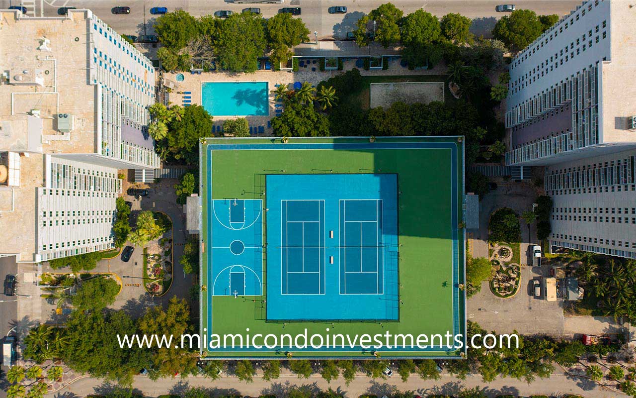 aerial view of the tennis and basketball courts at The Madison Downtown