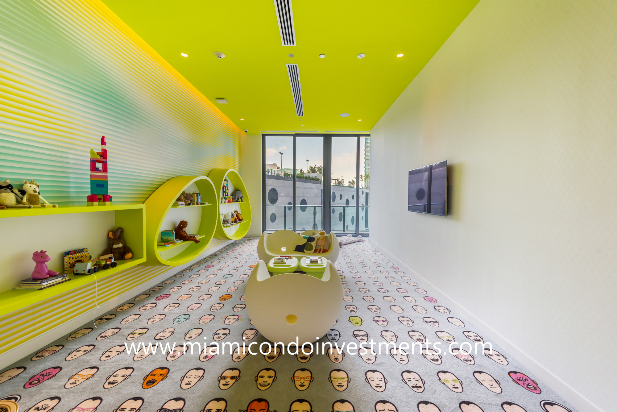 children's playroom at Paraiso Bayviews