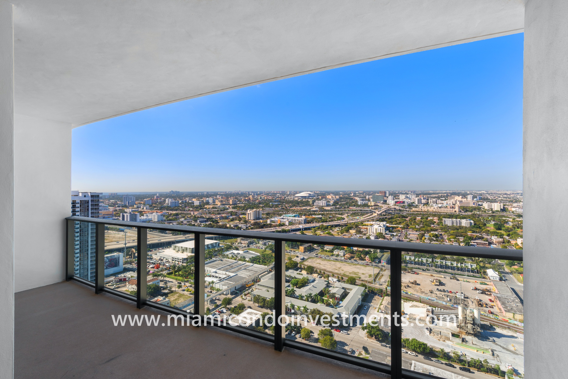 balcony of 1 bedroom condo