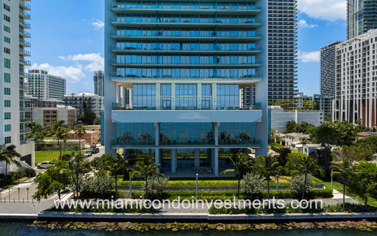 Missoni Baia drone facing lower building exterior