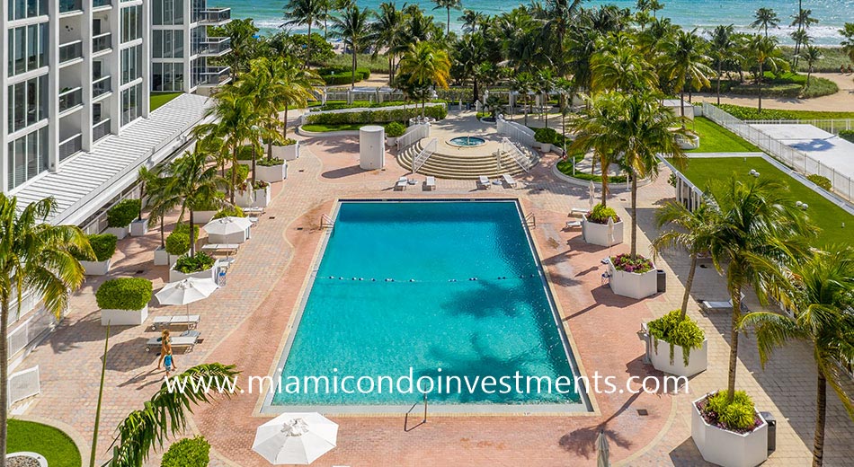 ocean views from the Harbour House pool deck