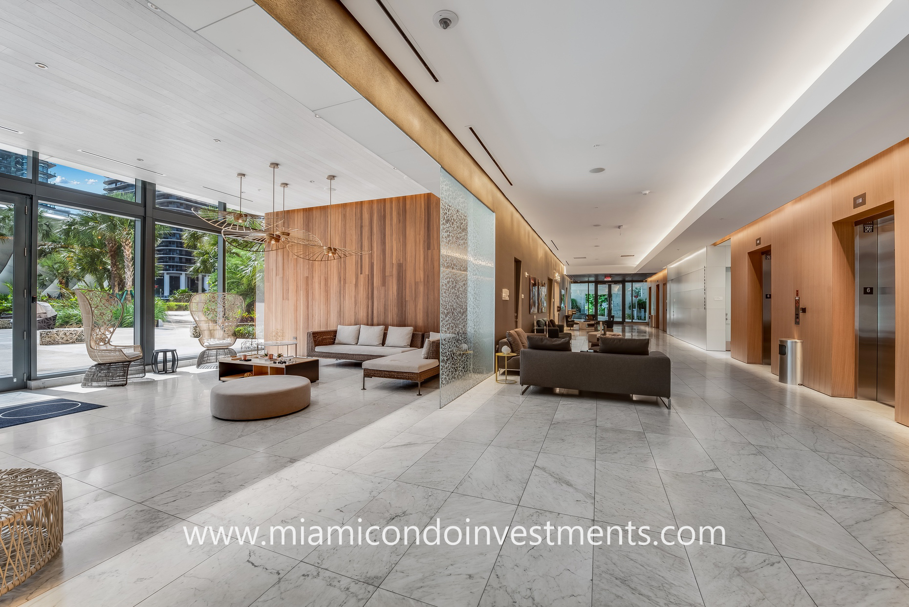 upper lobby at Rise Brickell City Centre