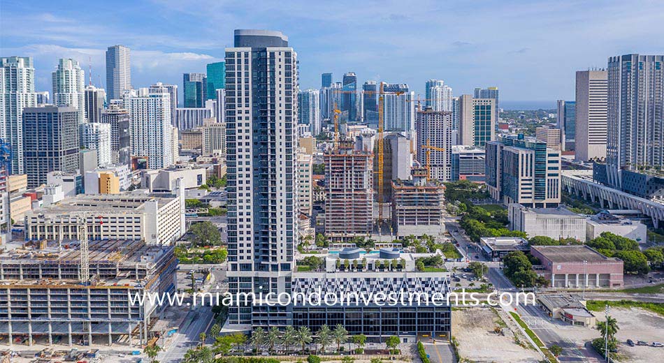 MIAMI, CAOBA - Miami WorldCenter, 135m, 442ft, 43 fl, 125m, 413ft, 38 fl, U/C