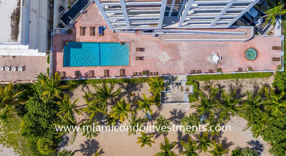 aerial view of Marbella pool and hot tub