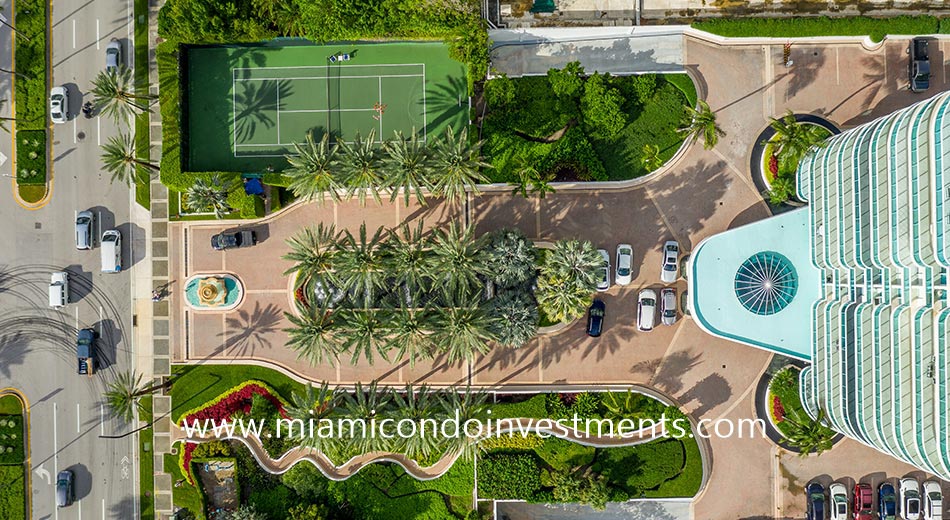 The Palace at Bal Harbour driveway entrance and tennis court