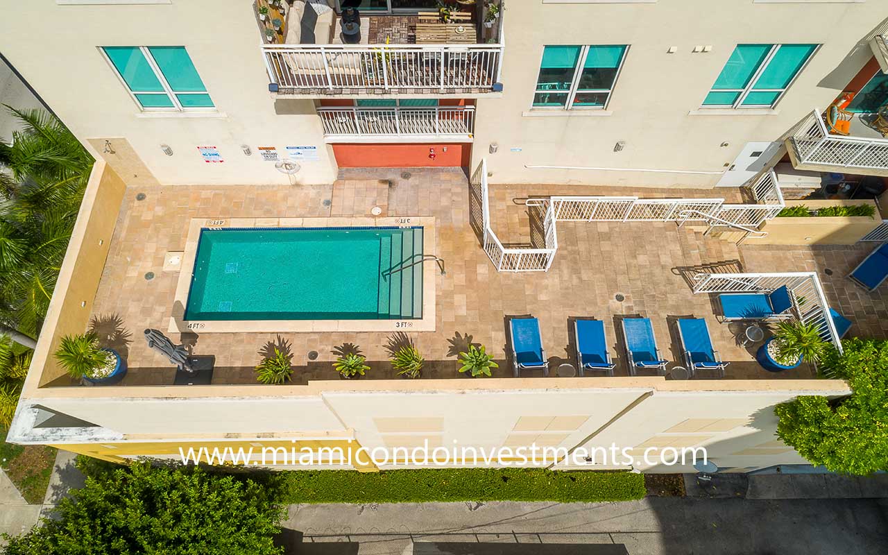 Uptown Lofts pool deck