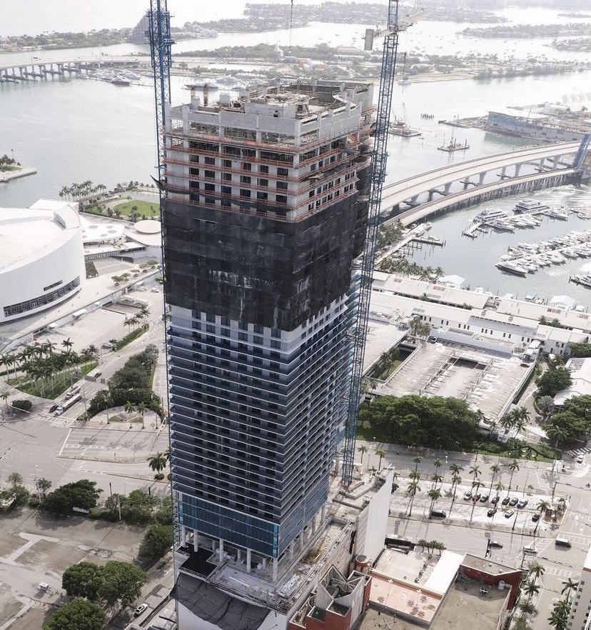Society Biscayne Tops off Construction Society Biscayne Tops off Construction