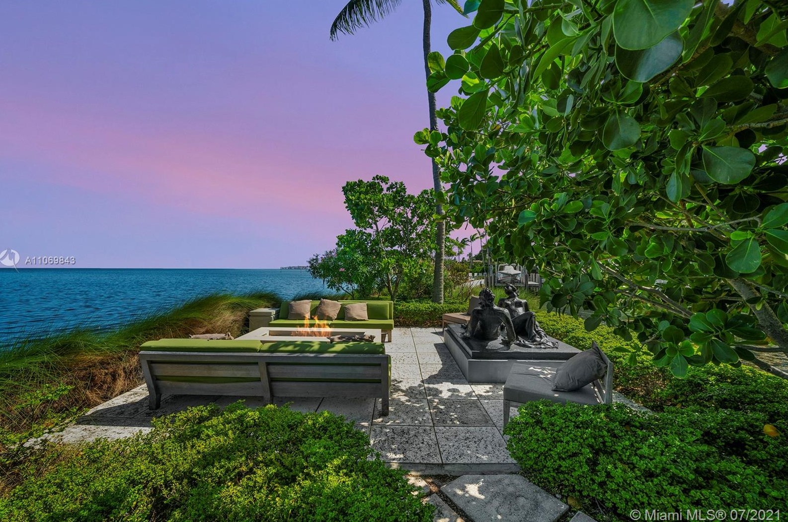 Waterfront Mansion with Firepit Waterfront Mansion with Firepit