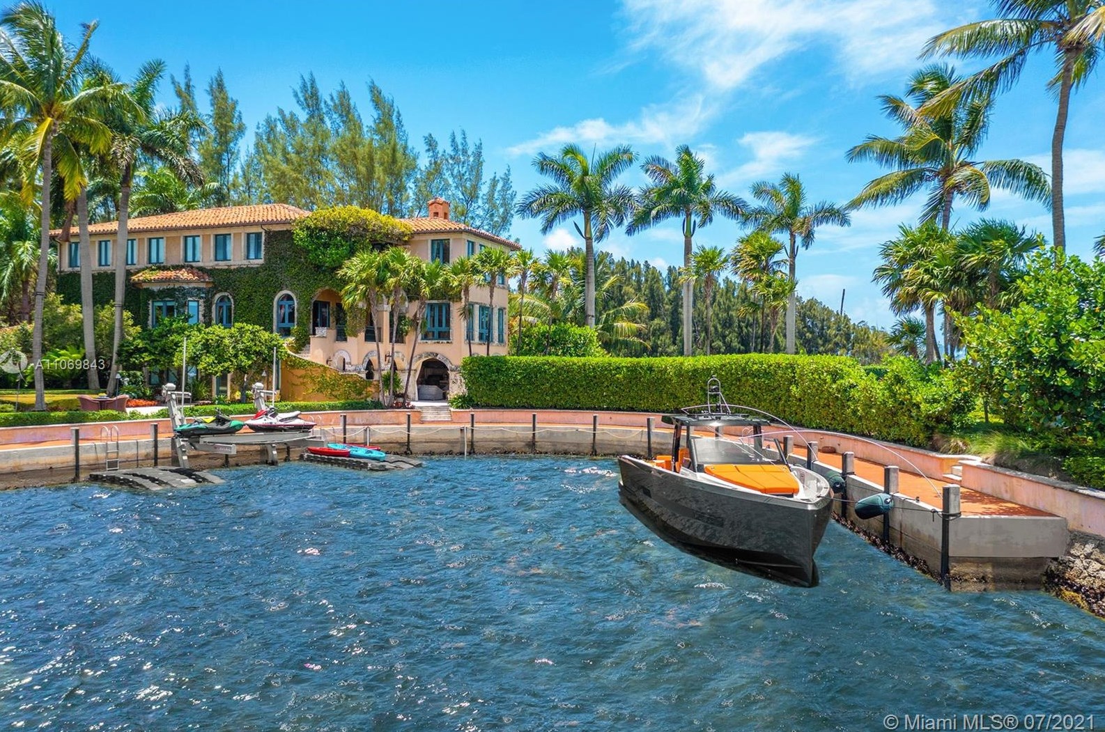 Coconut Grove Waterfront Mansions Coconut Grove Waterfront Mansions