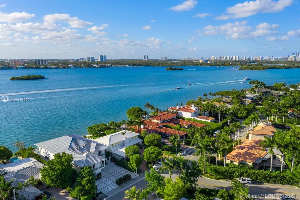 Aerial View of Bay Harbor Islands Aerial View of Bay Harbor Islands