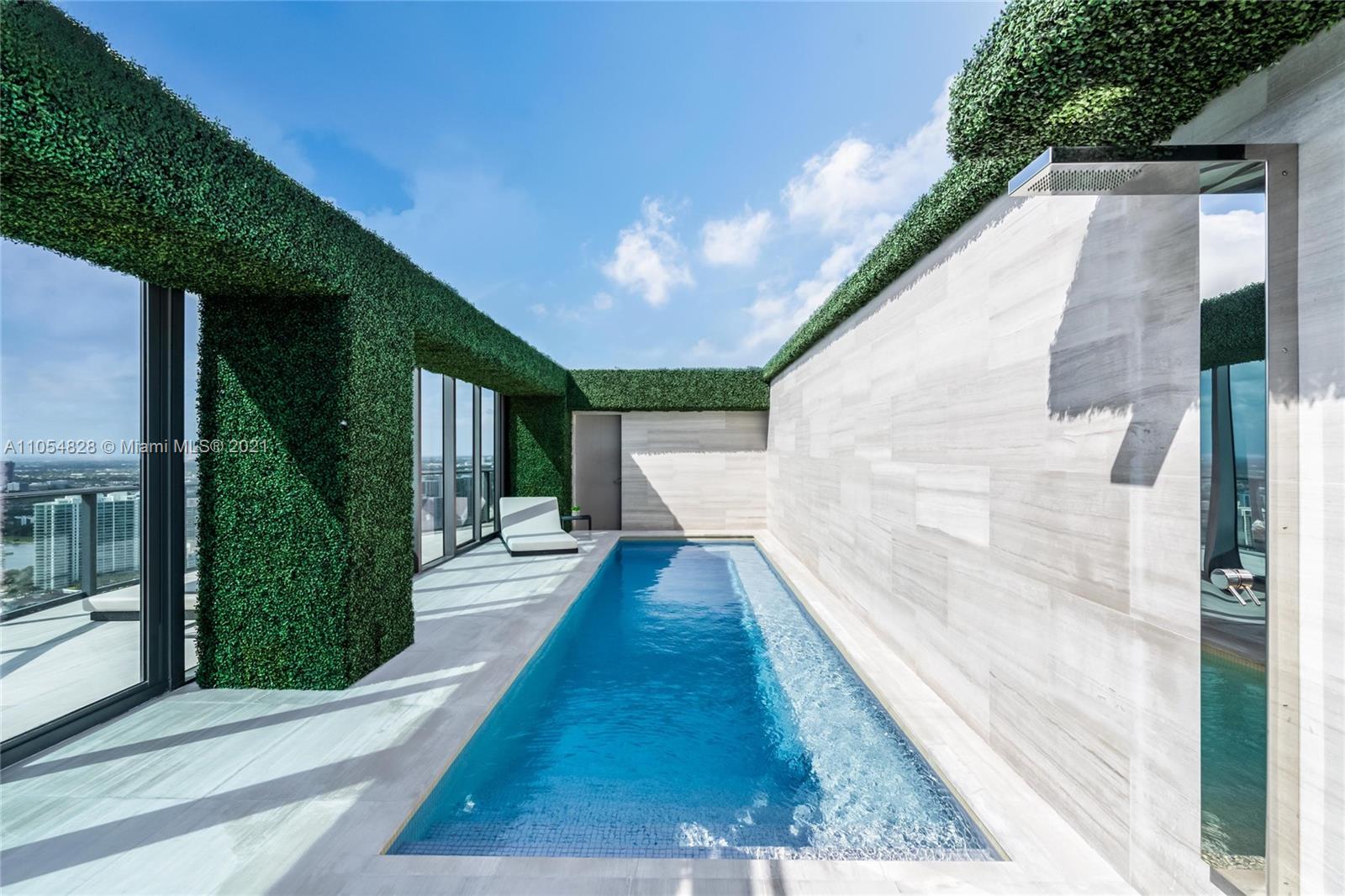 Regalia Penthouse Outdoor Terrace with Pool Regalia Penthouse Outdoor Terrace with Pool