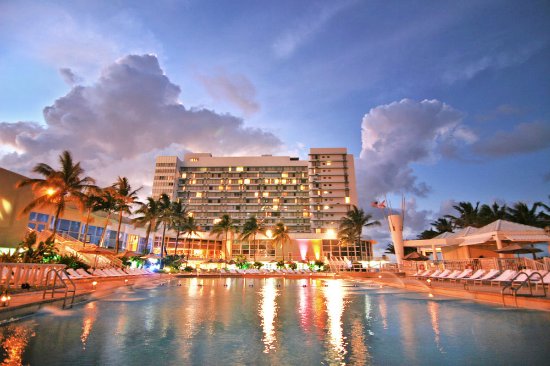 Deauville Miami Beach Resort