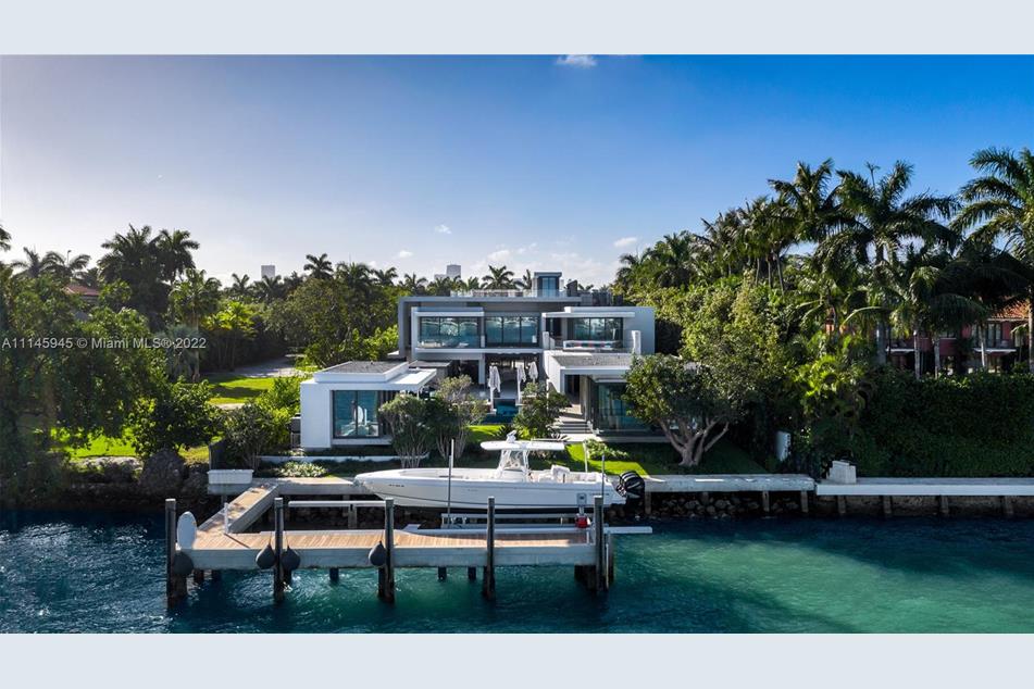 Star Island Waterfront Mansion Star Island Waterfront Mansion