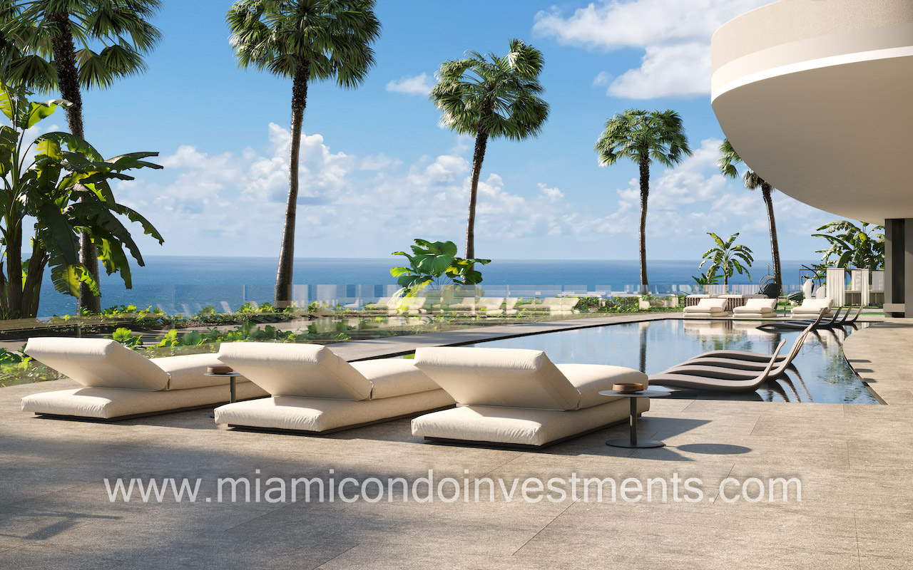 Vita residents pool