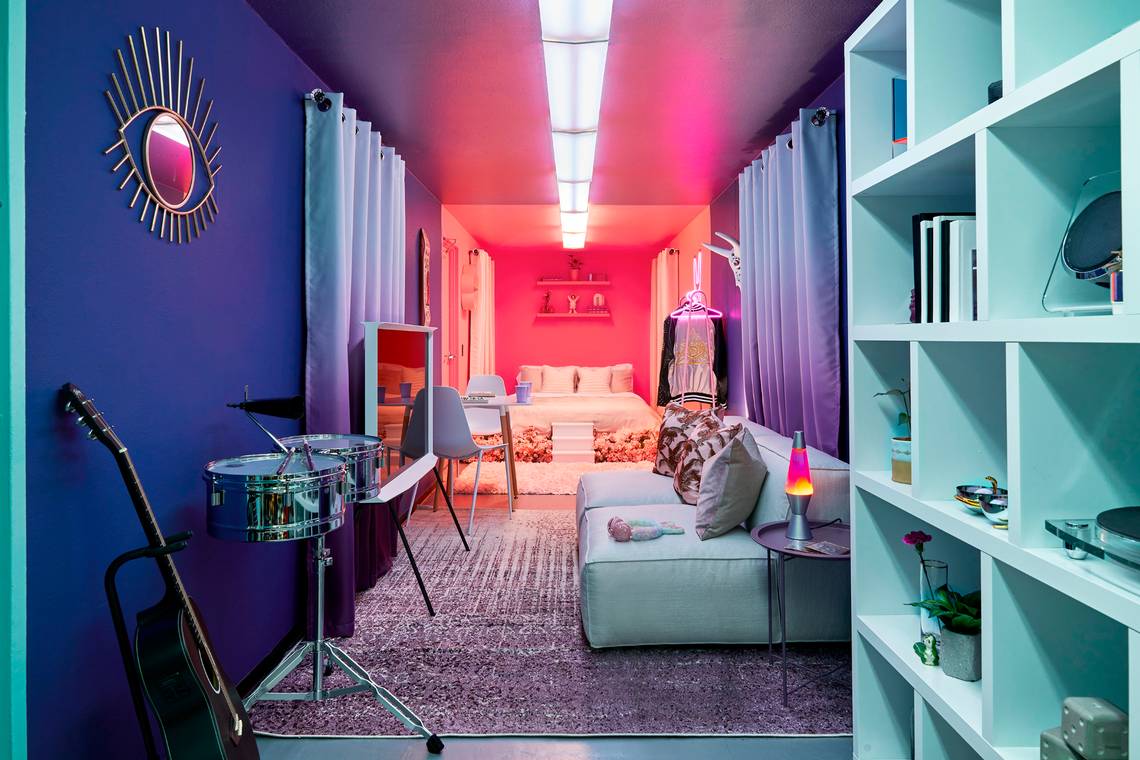 Bad Bunny Airbnb Truck Interior Bad Bunny Airbnb Truck Interior