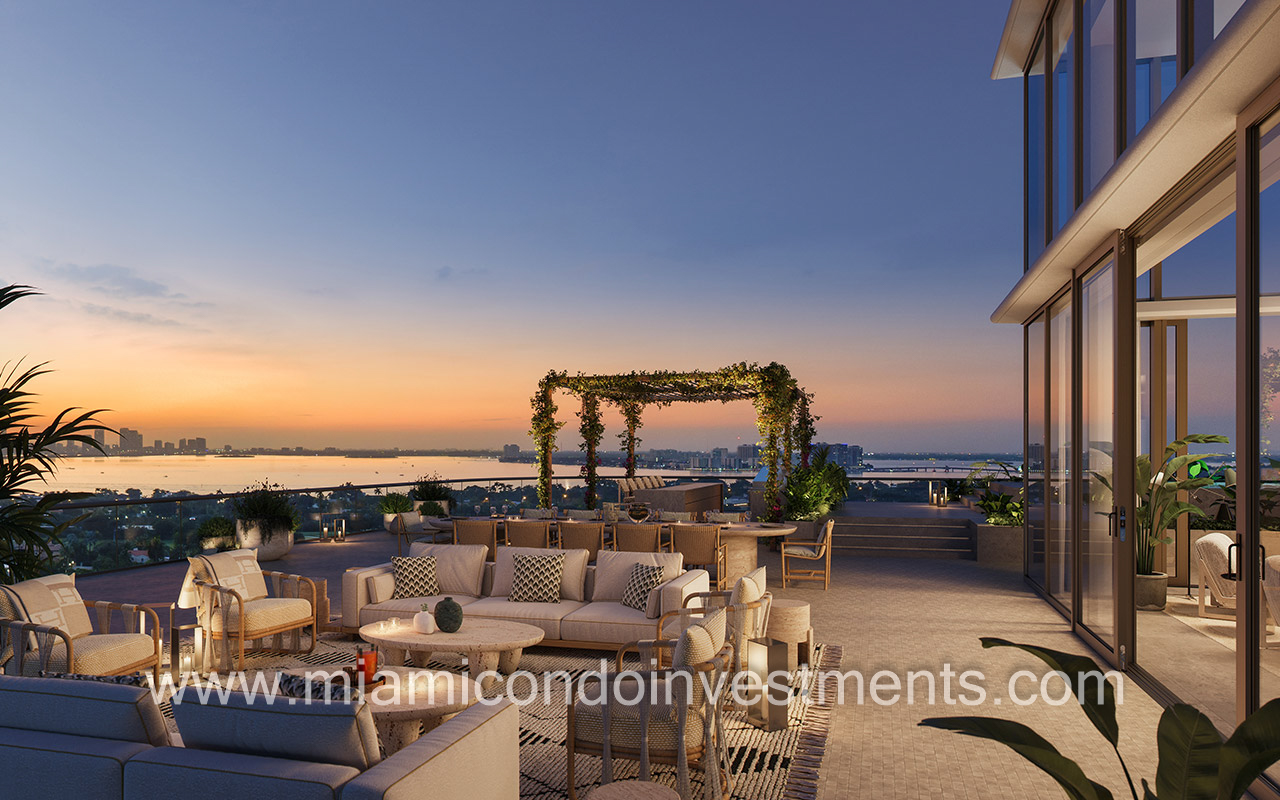 Perigon Penthouse West terrace with Downtown Miami view