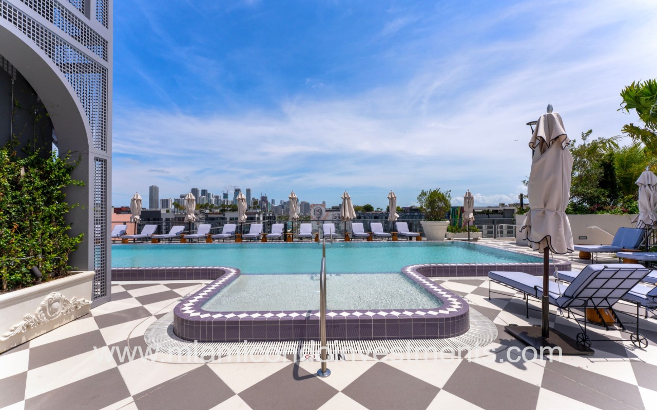 NoMad Wynwood pool closeup