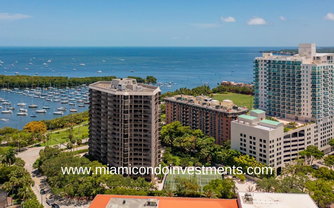 yacht harbour coconut grove