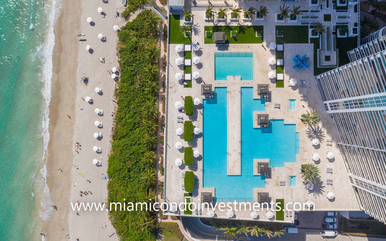 Beach Club Tower 3 Pool Deck