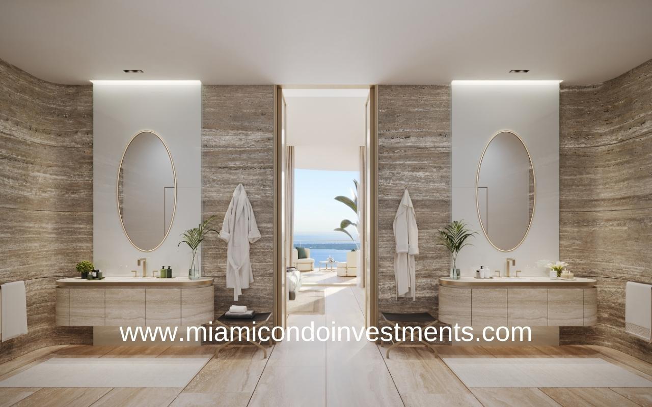 Residences at 1428 Brickell Primary Suite Bathroom