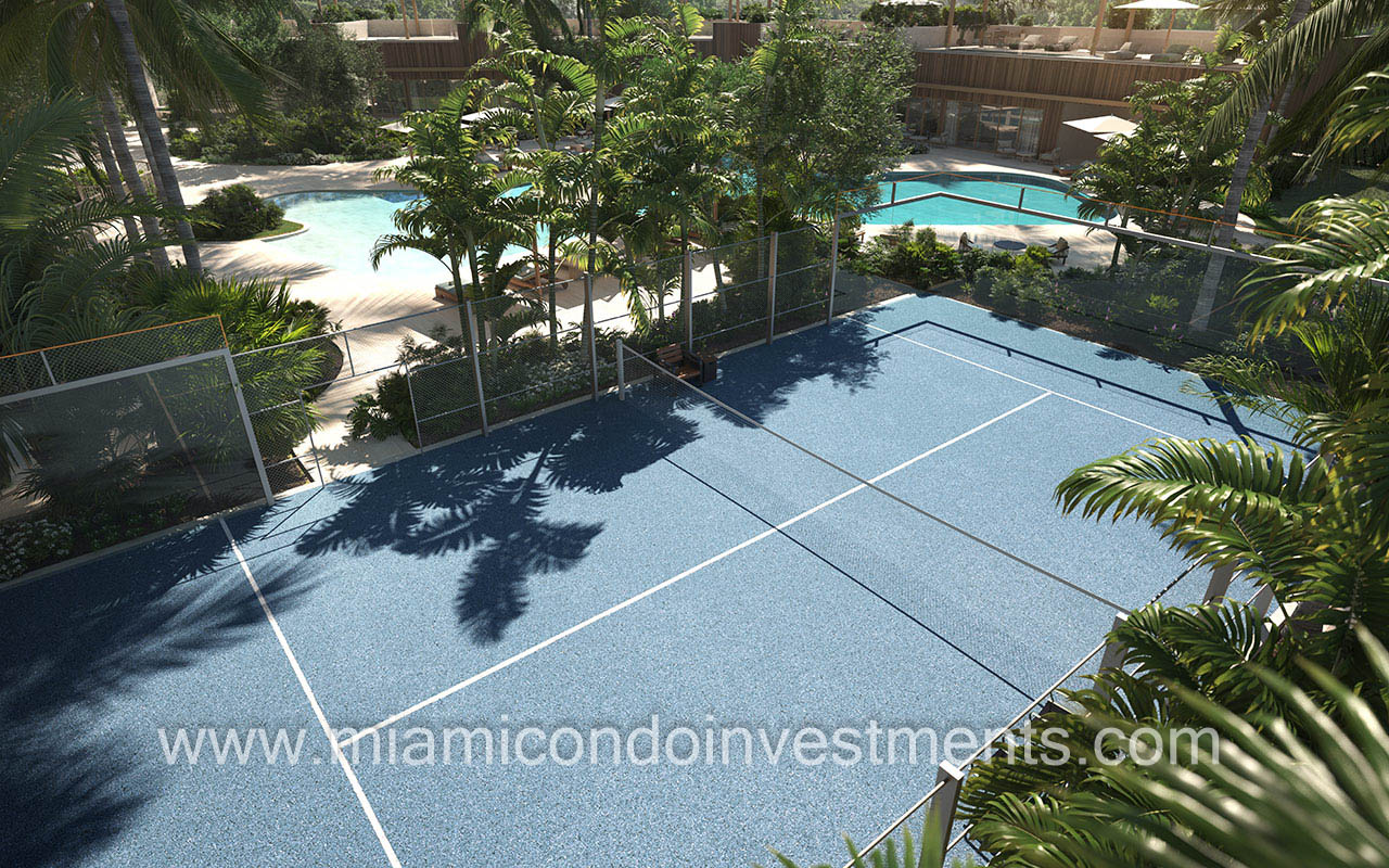 Residences at Six Fisher Island padel court
