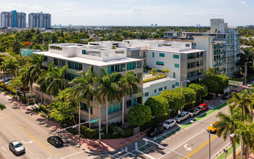 Montclair Lofts South Beach