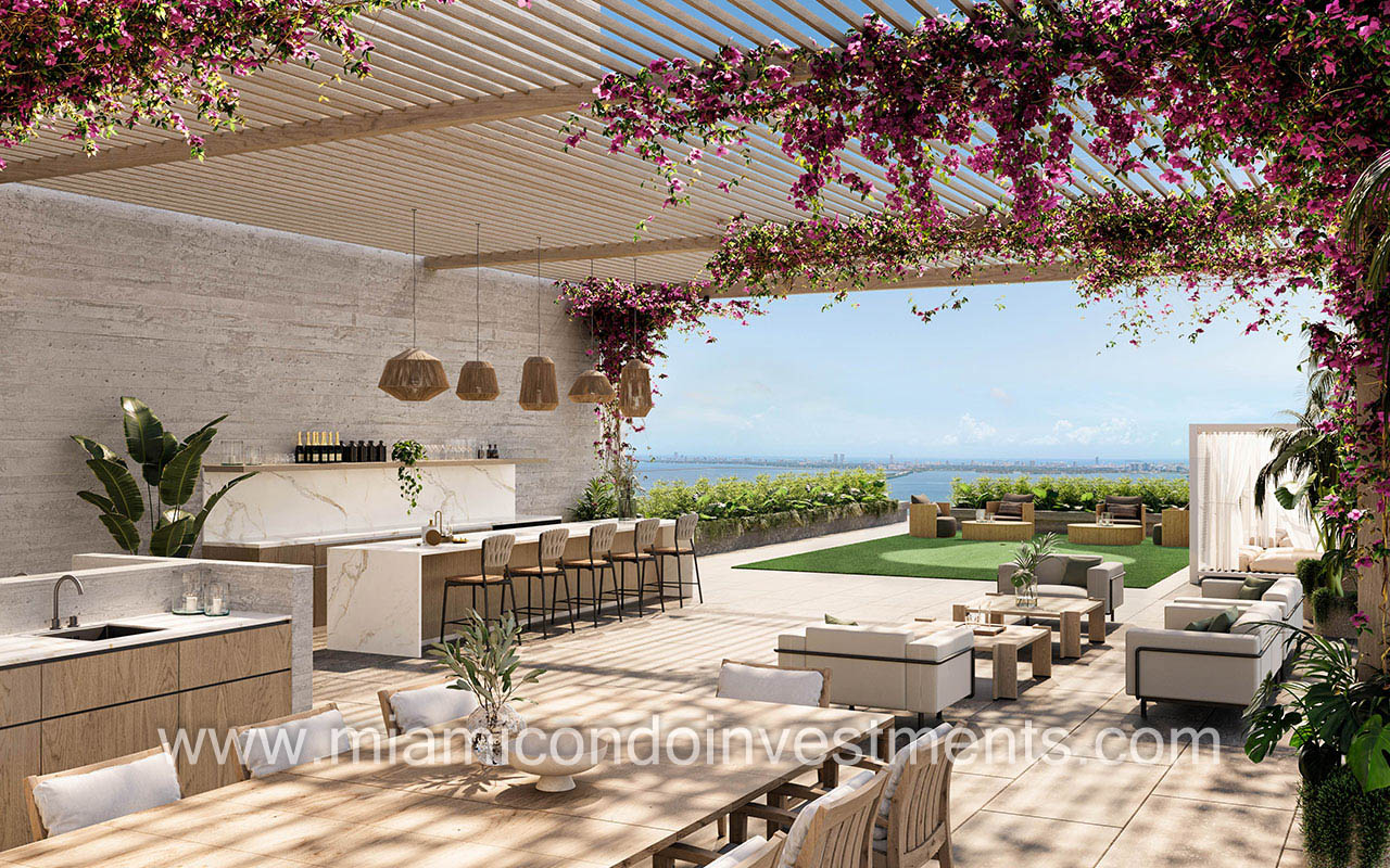 Cove Miami rooftop bar and summer kitchen