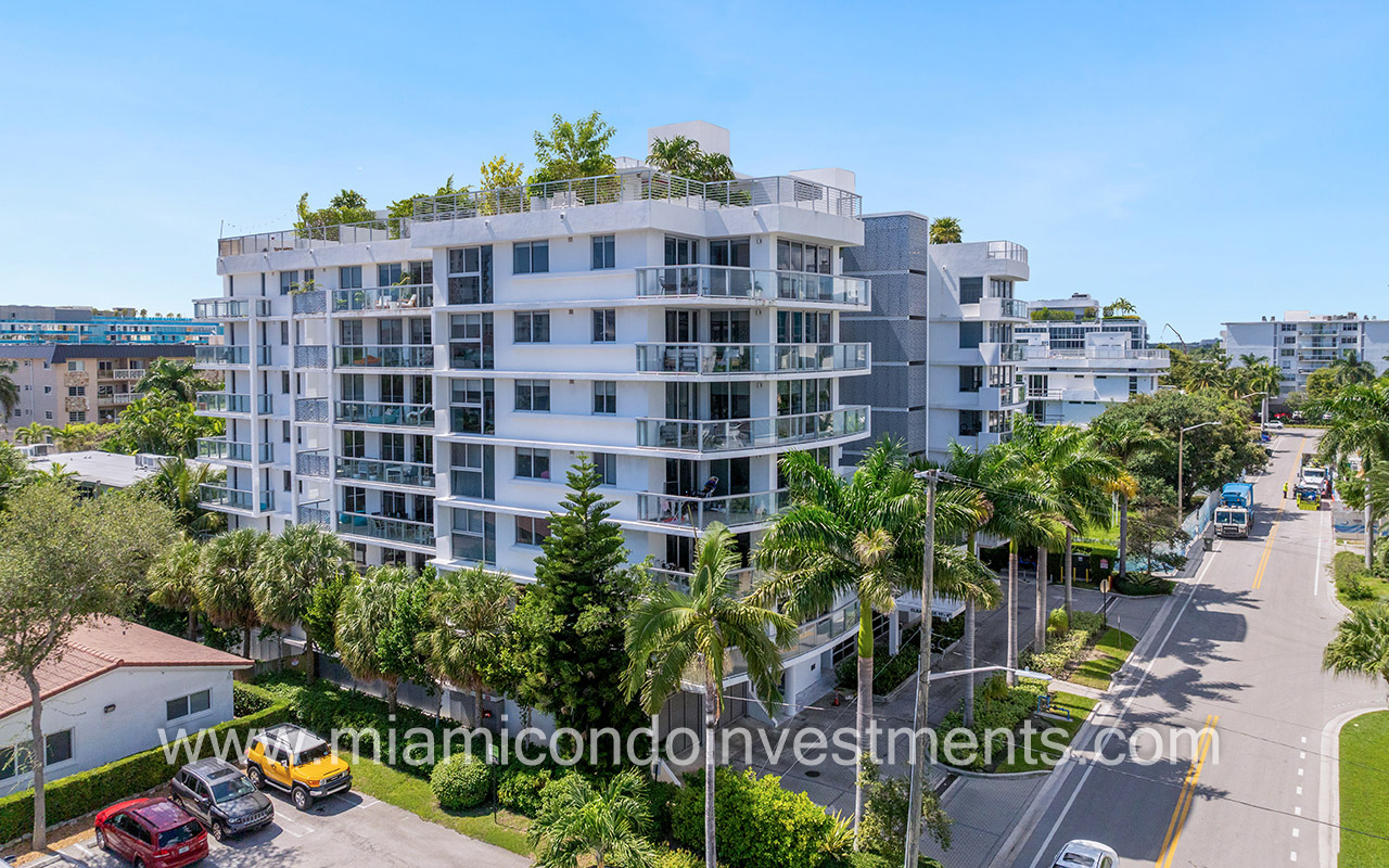 Bay Harbor One aerial photo