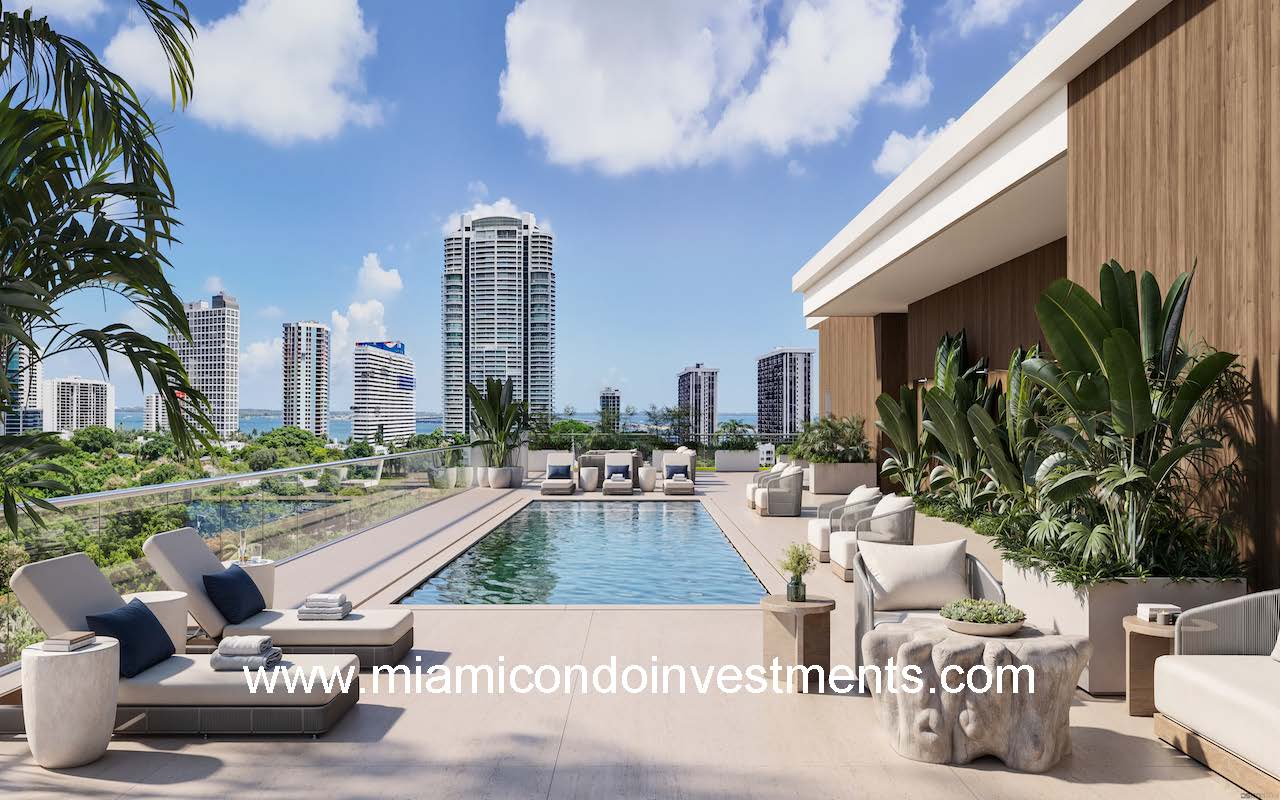 Parkside Brickell Pool Deck