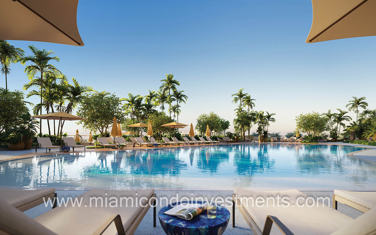 Miami Tropic pool deck