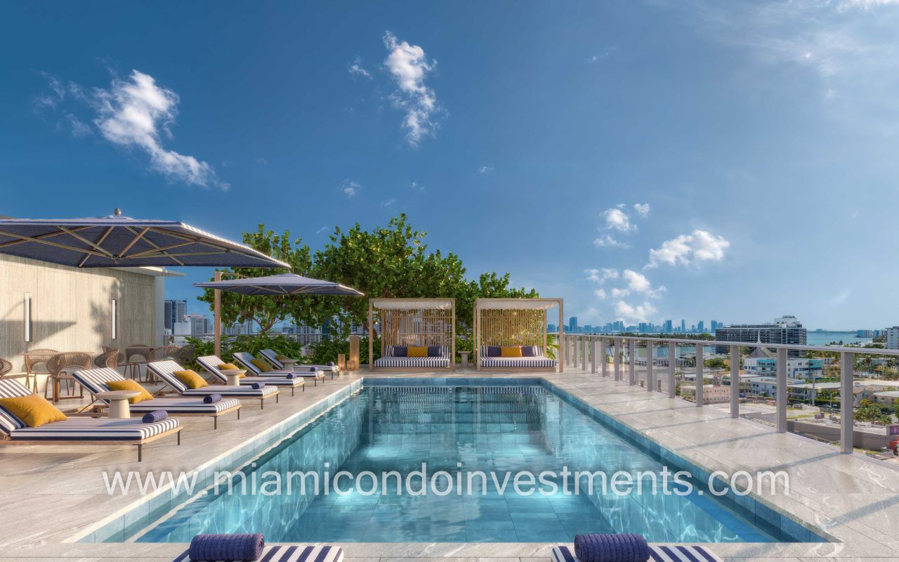 7200 Collins resort-style pool