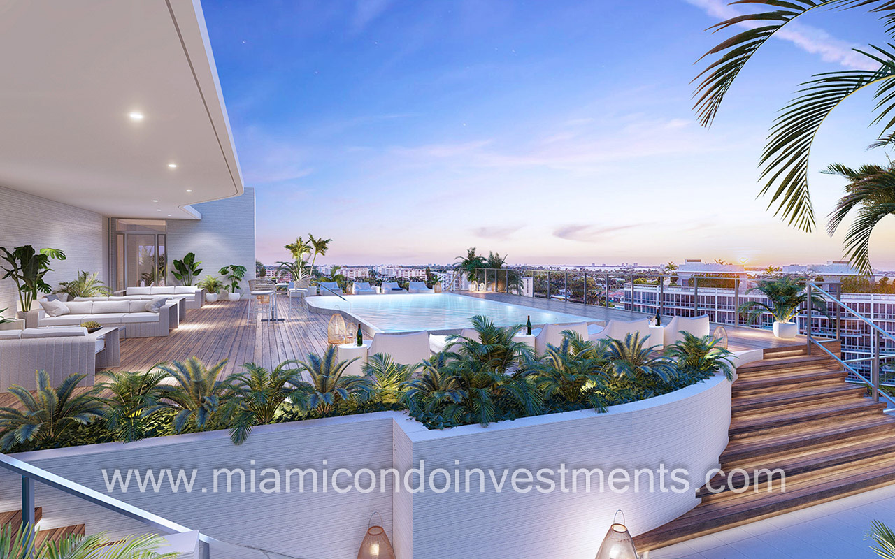 Alana rooftop pool deck