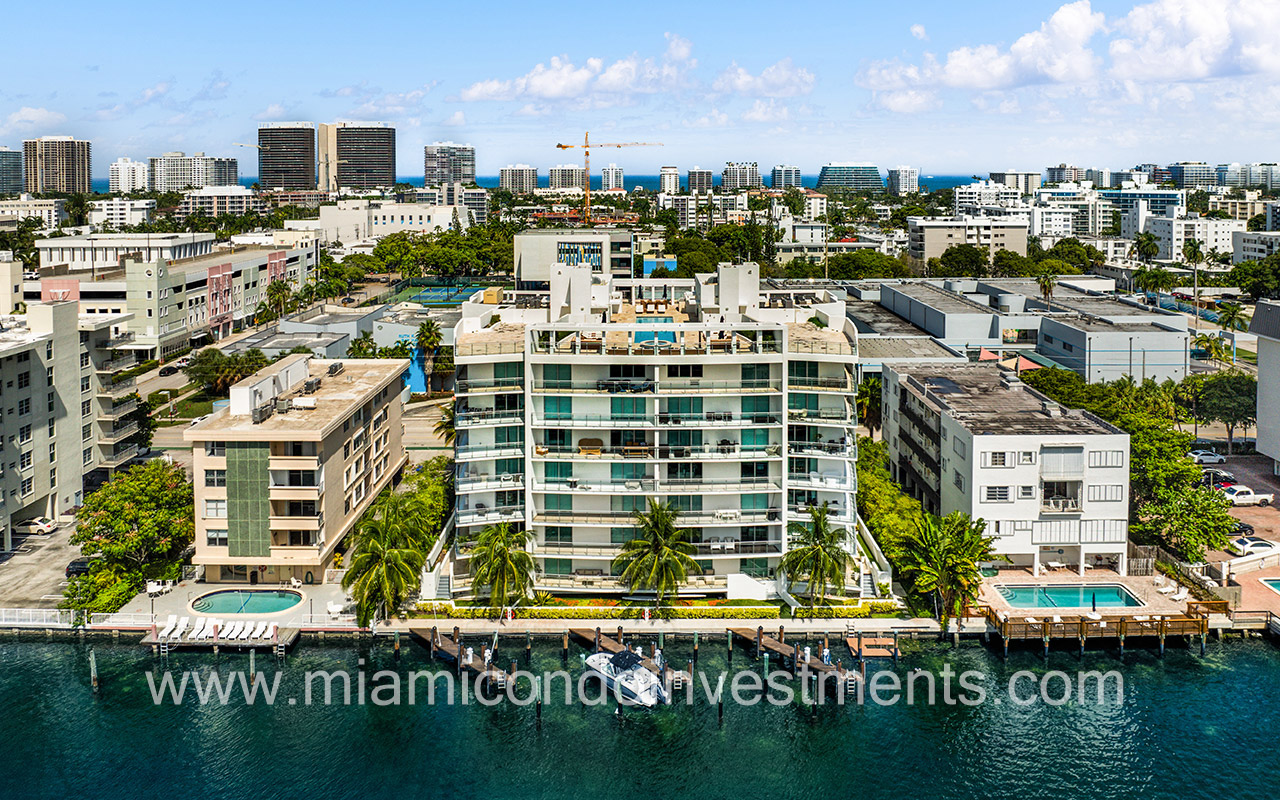 drone view of Riva Bay Harbor