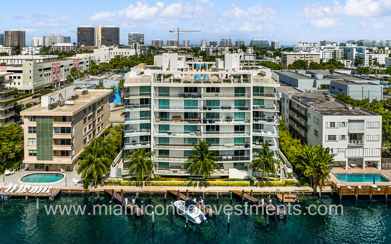 aerial view of Riva Bay Harbor