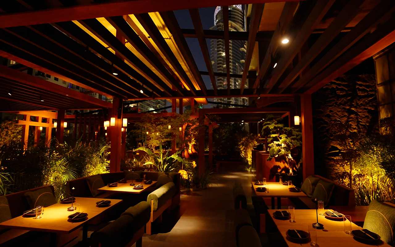 Yamashiro Miami outdoor seating