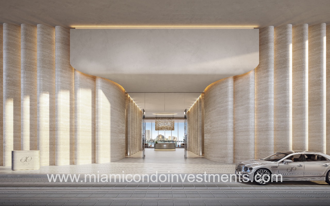 619 Brickell porte cochere