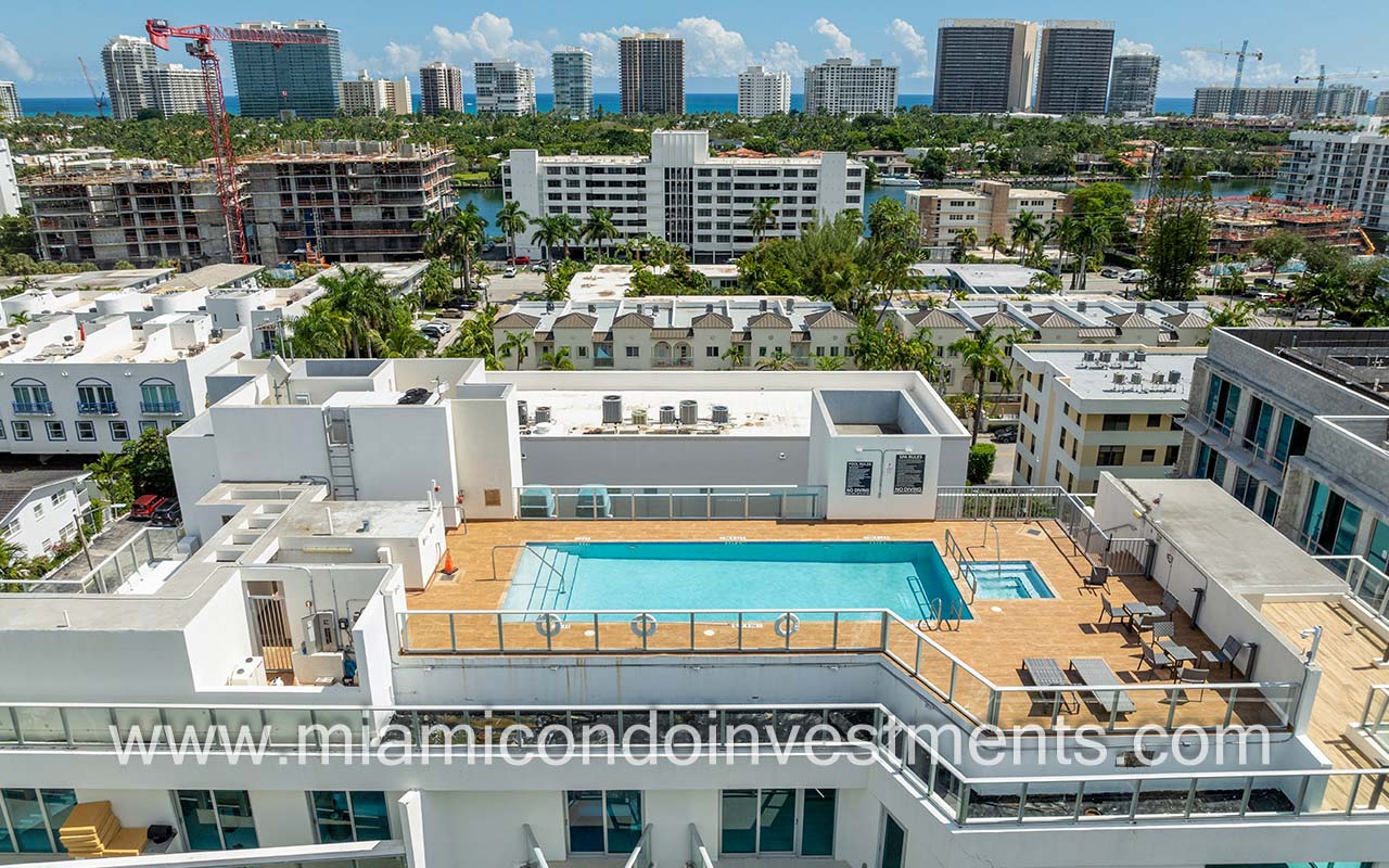 One Bay Harbor condos in Bay Harbor Islands pool view and skyline