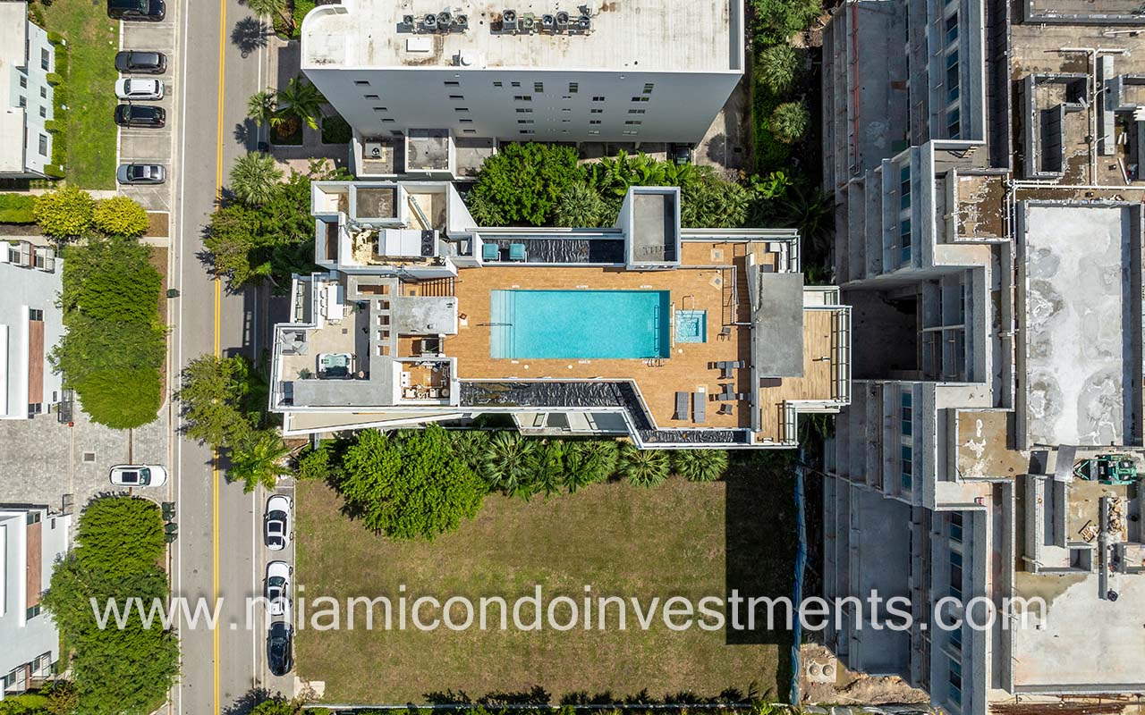 One Bay Harbor condos in Bay Harbor Islands building rooftop pool and sundeck