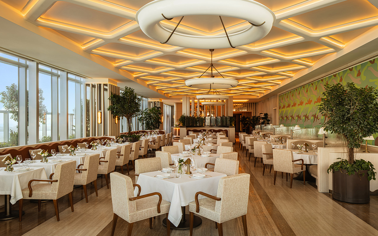 SEIA Miami restaurant 54th floor