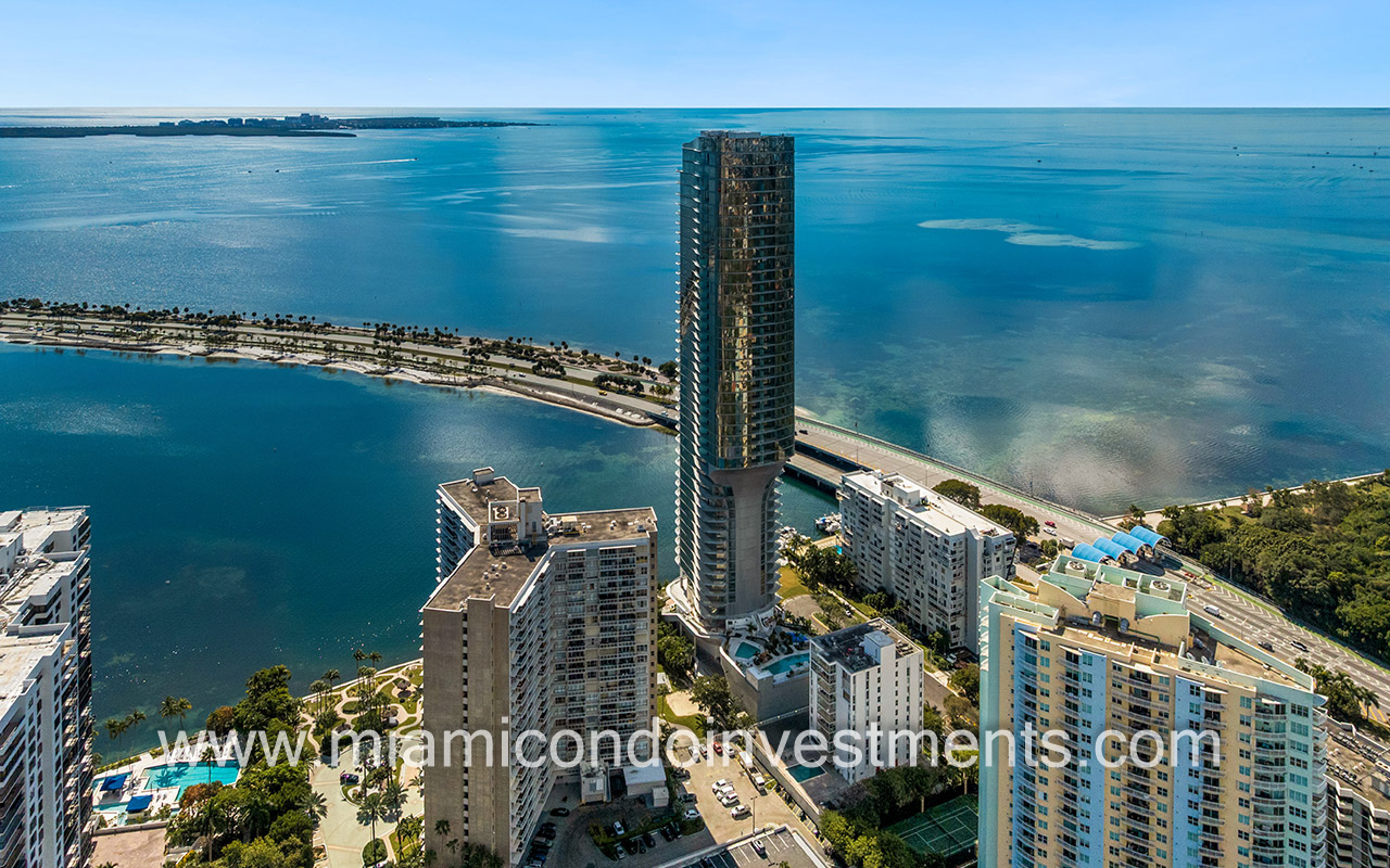 drone photo of Una Residences in Brickell
