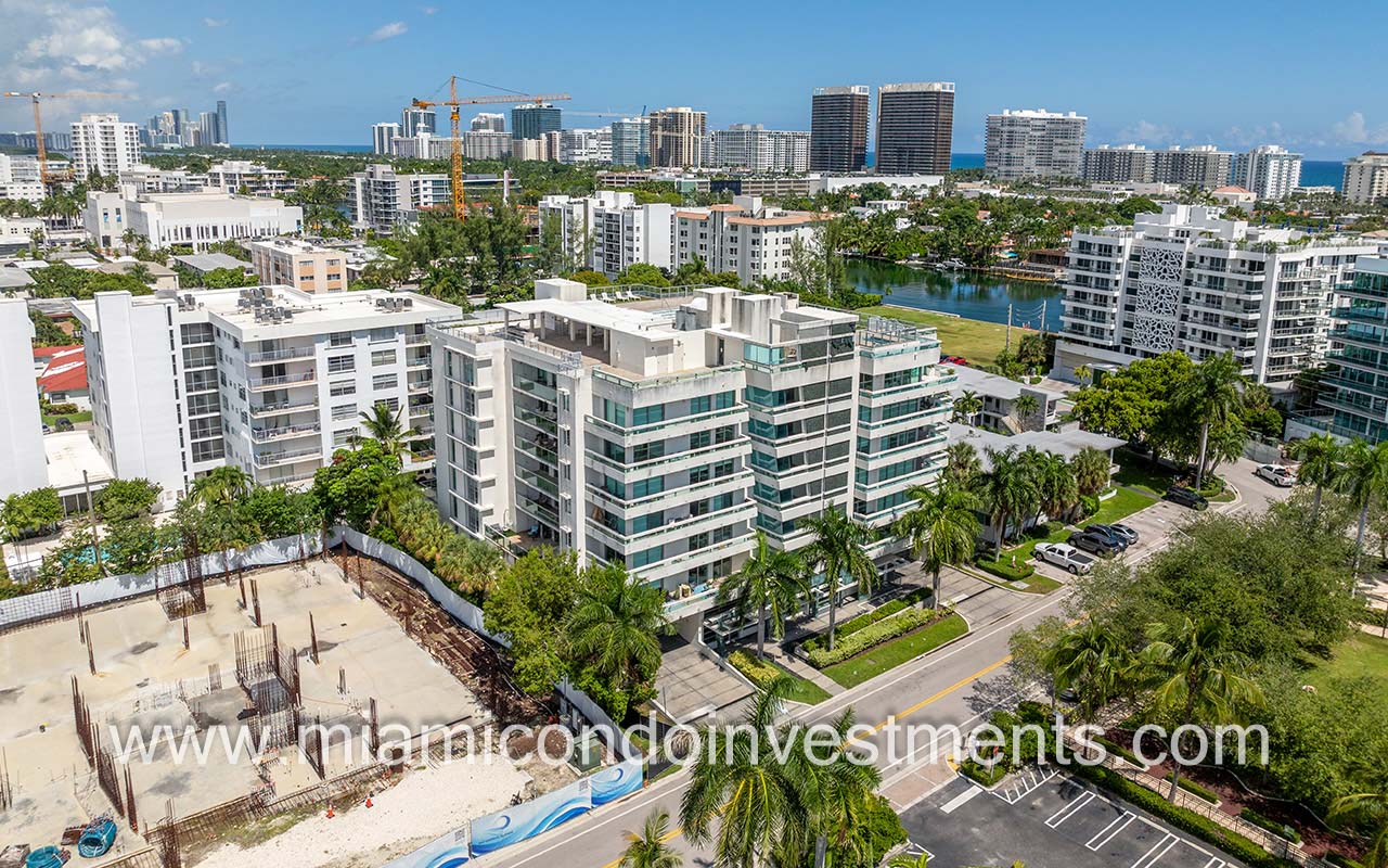 Bay Harbor Club condos drone of building and area