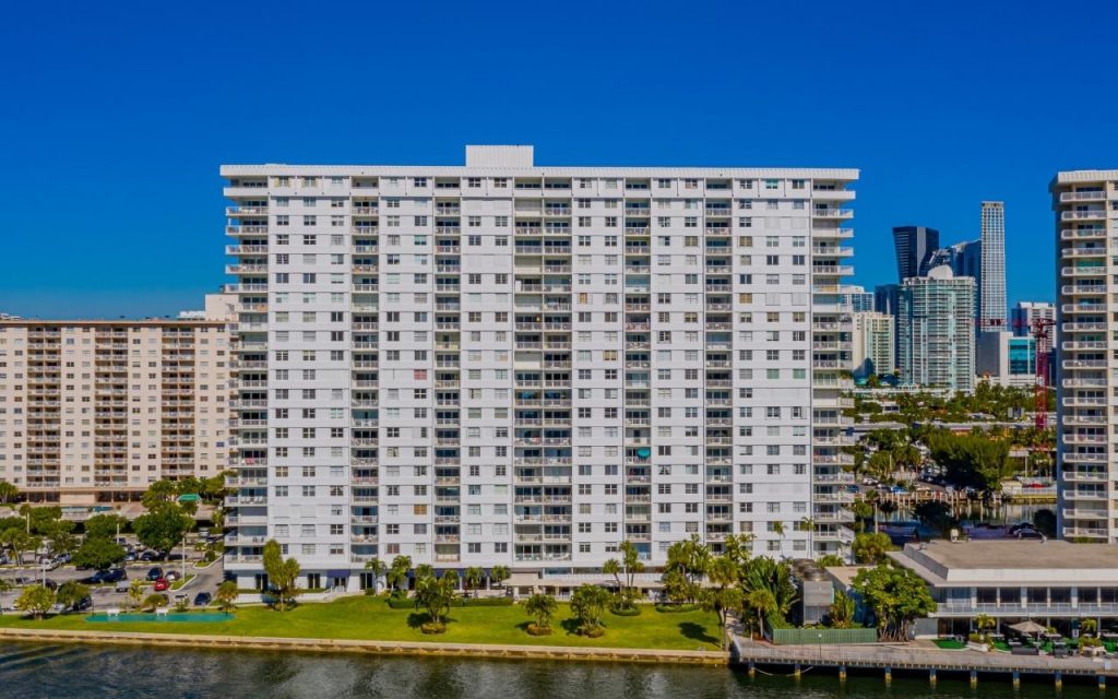 Arlen House West drone of building closeup