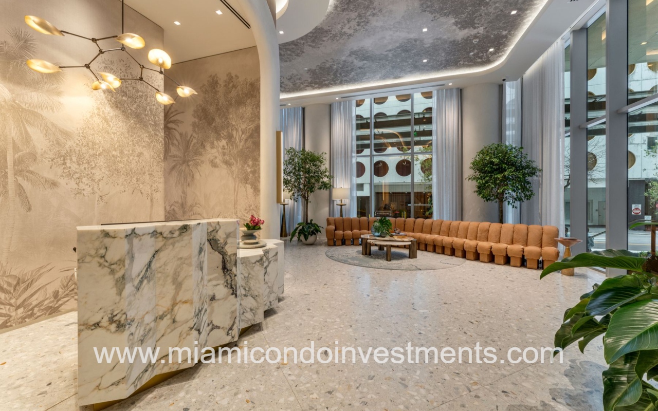 Viceroy Brickell lobby desk