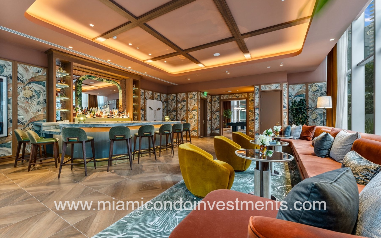 Viceroy Brickell bar and dining closeup