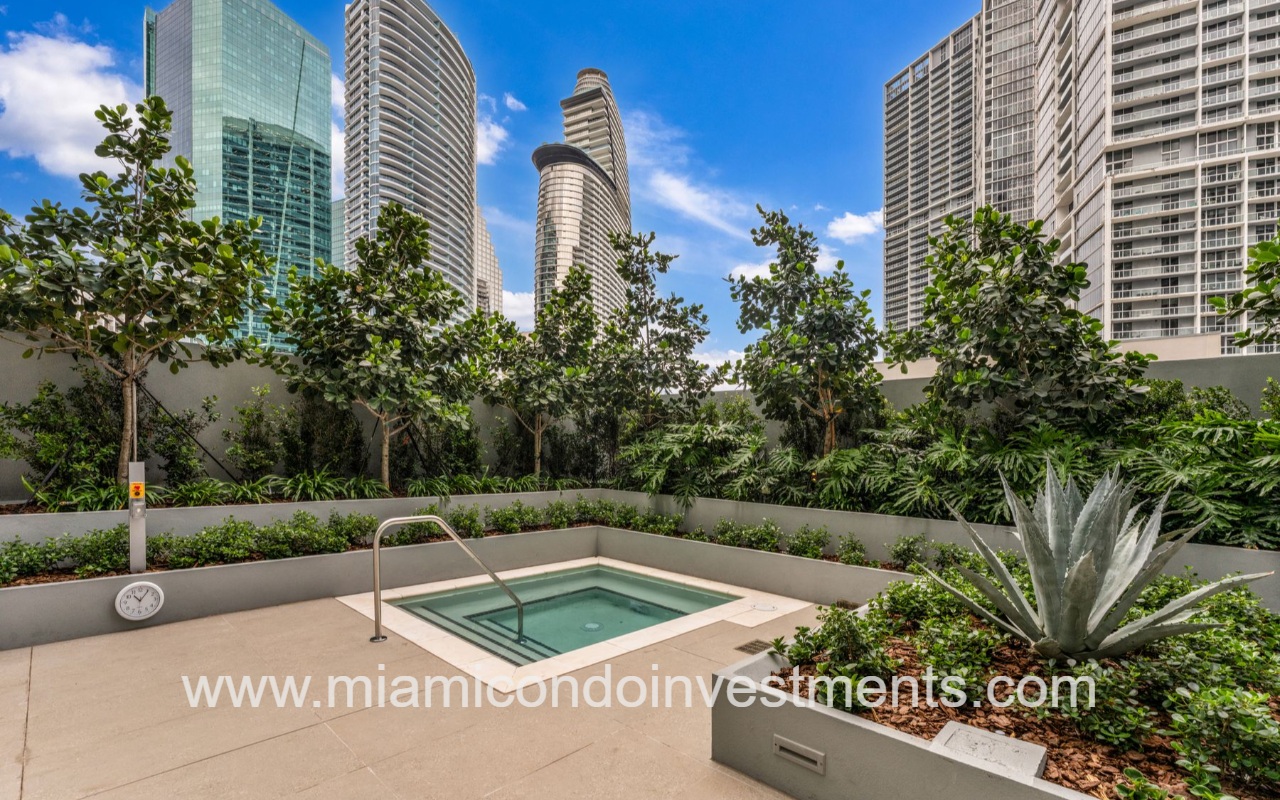 Viceroy Brickell rooftop rooftop pool area